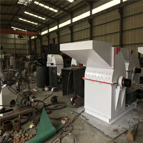 河南小型木粉機(jī)廠家凱興機(jī)械設(shè)備廠 專業(yè)制造，服務(wù)至上
